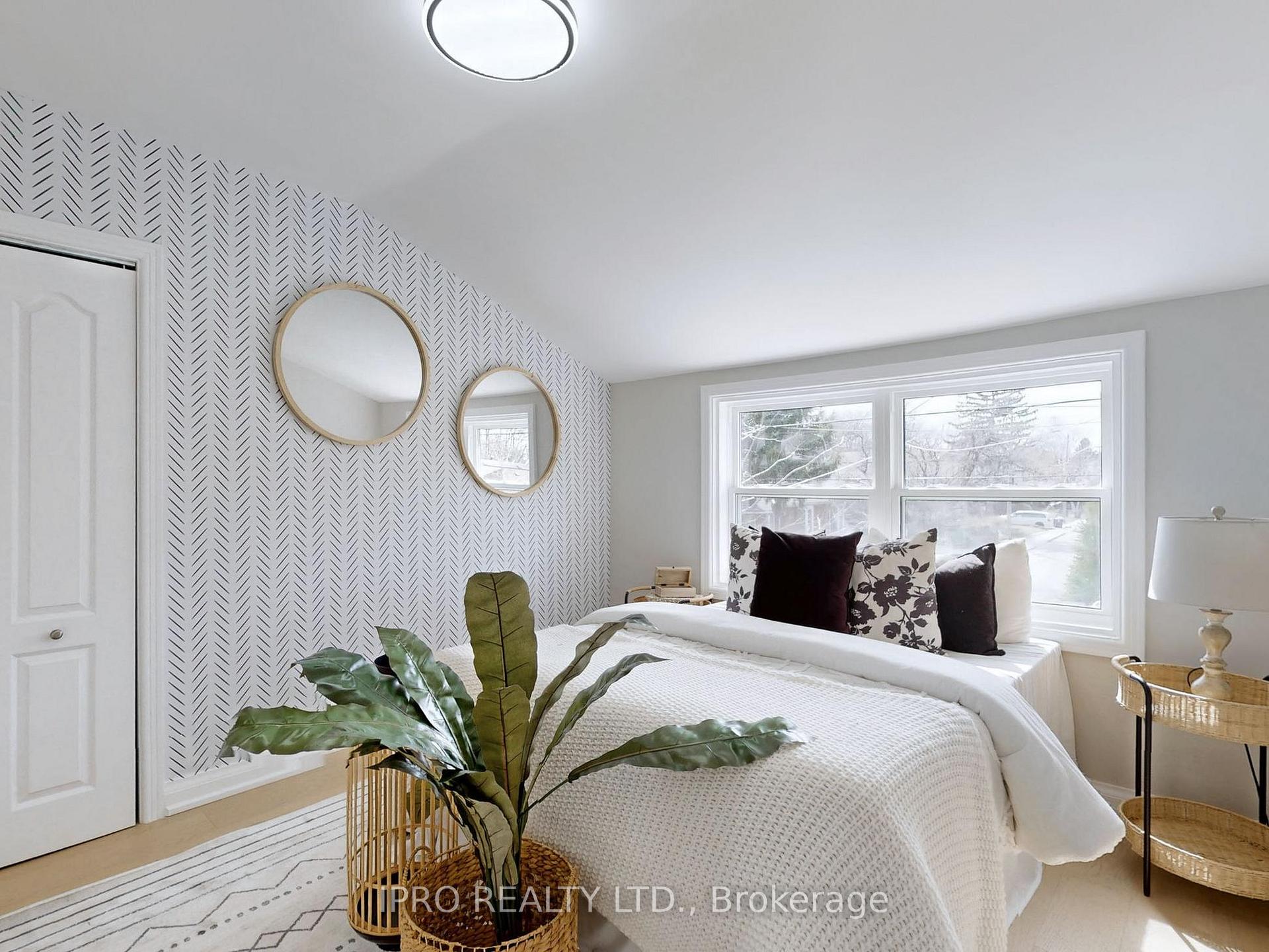 Photo 17 of 179 Chisholm Avenue, Toronto, Woodbine-Lumsden — HOMEH