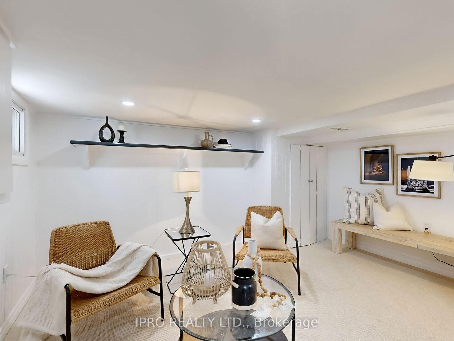 Photo 5 of 179 Chisholm Avenue, Toronto, Woodbine-Lumsden — HOMEH