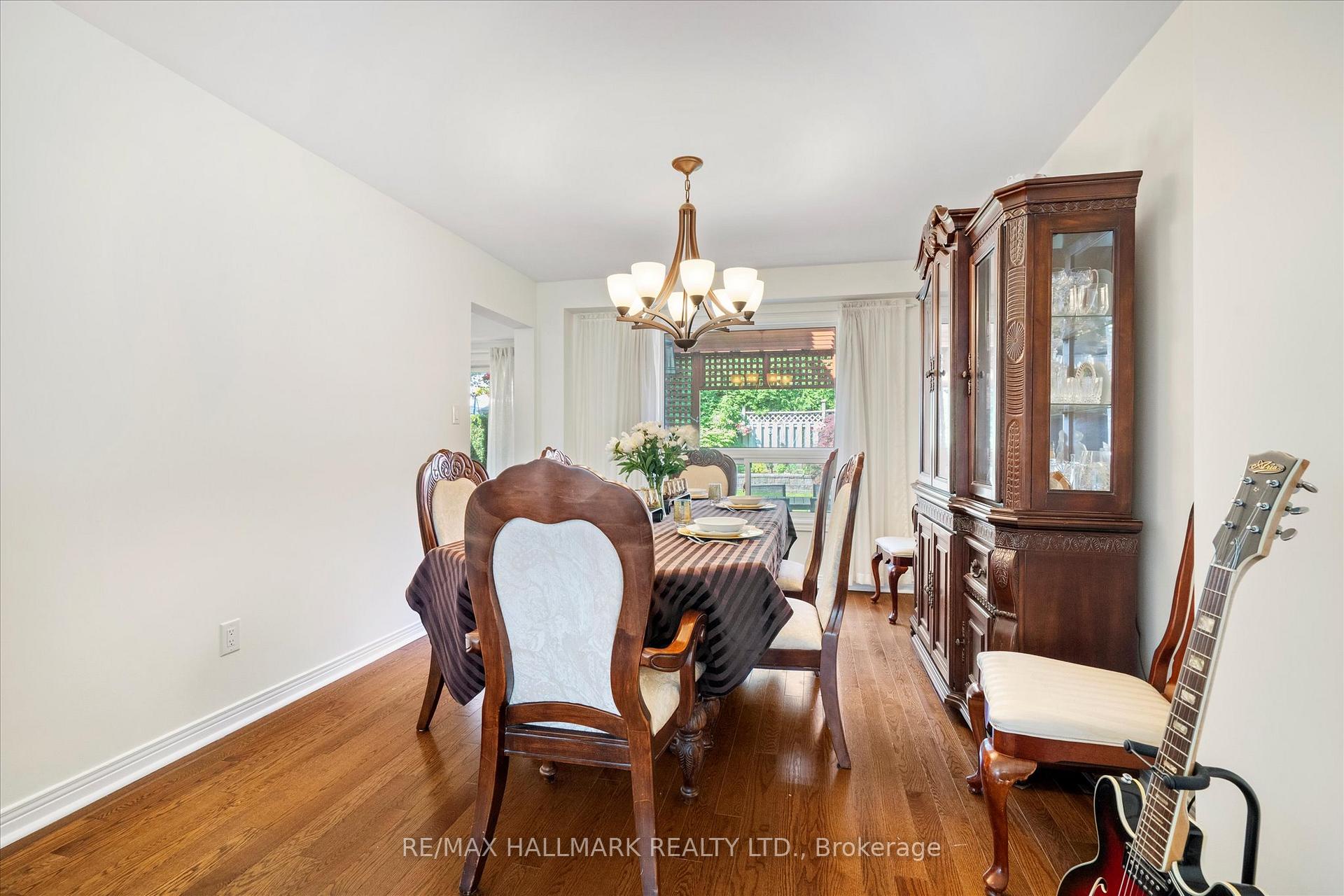 Photo 10 of 83 Lipton Crescent, Whitby, Pringle Creek — HOMEH