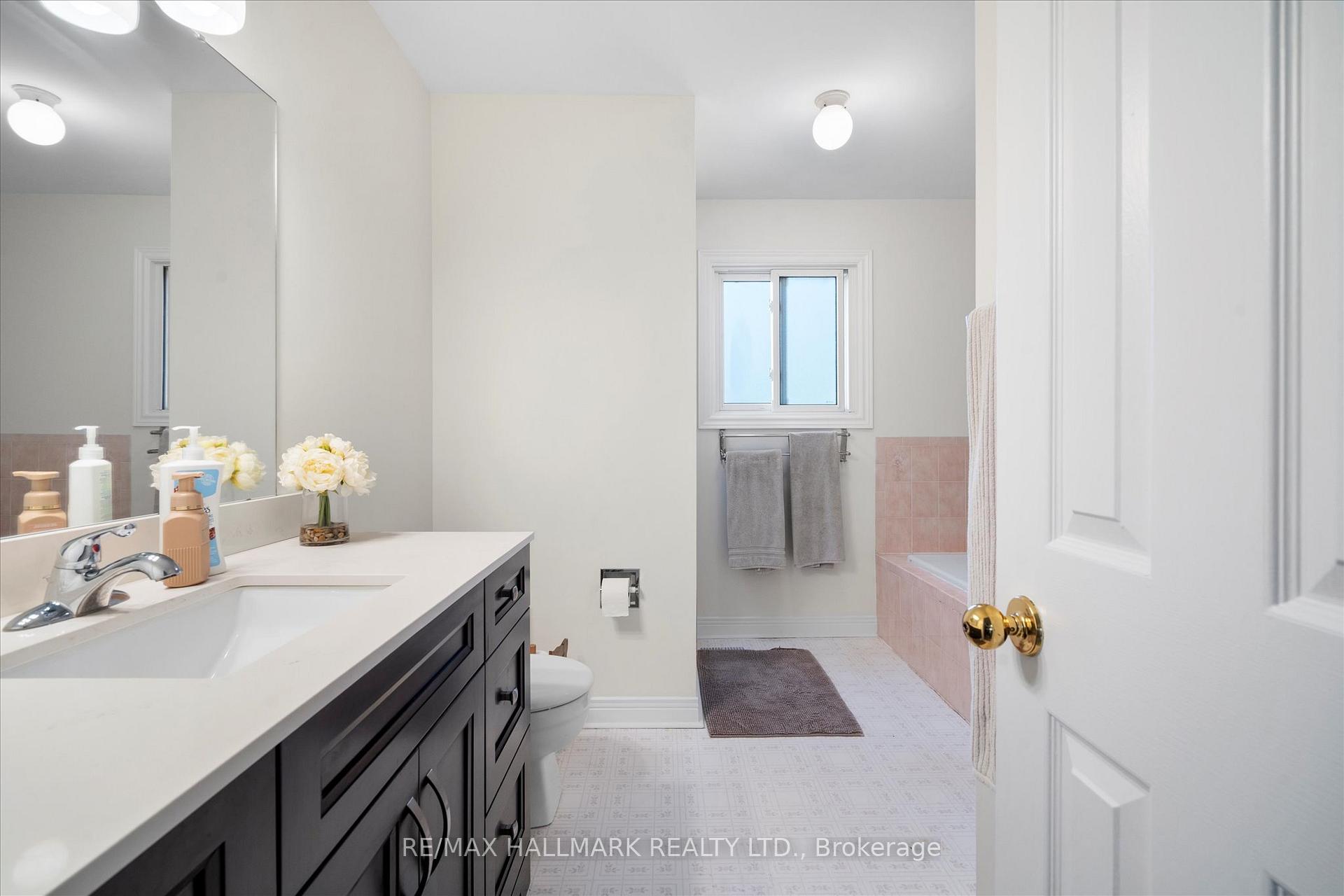 Photo 27 of 83 Lipton Crescent, Whitby, Pringle Creek — HOMEH