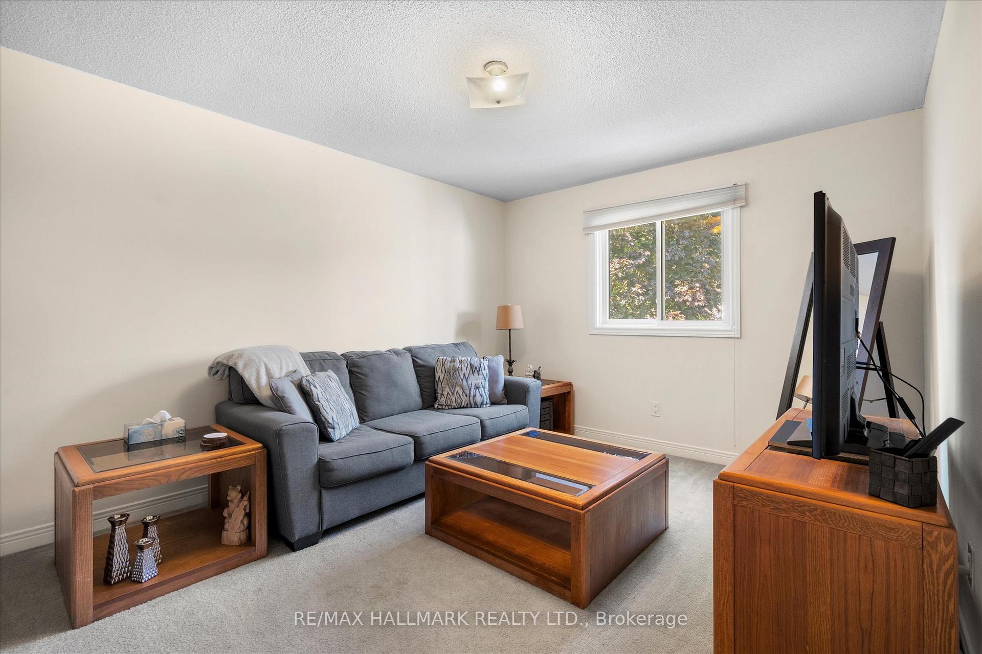 Photo 24 of 83 Lipton Crescent, Whitby, Pringle Creek — HOMEH