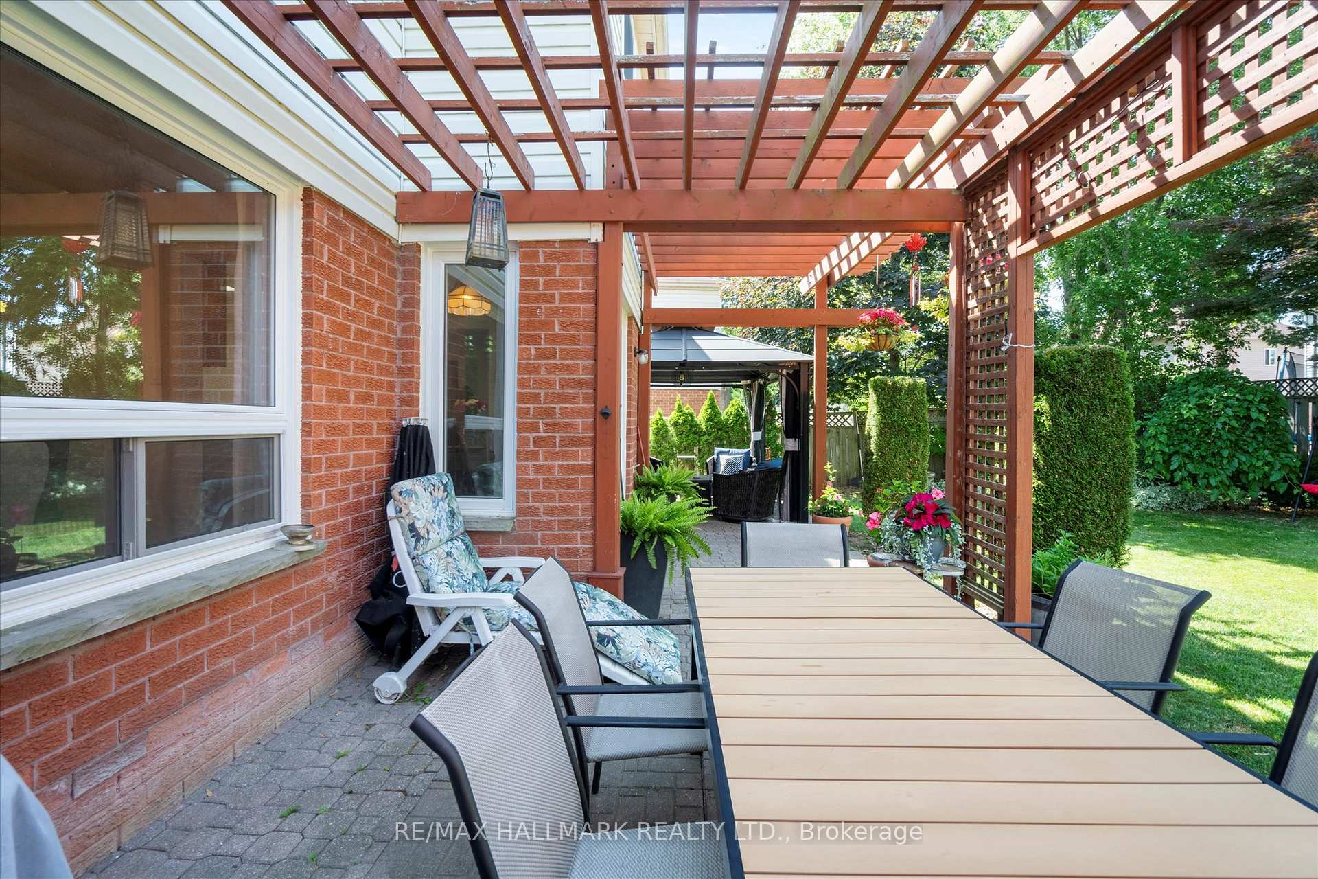 Photo 34 of 83 Lipton Crescent, Whitby, Pringle Creek — HOMEH