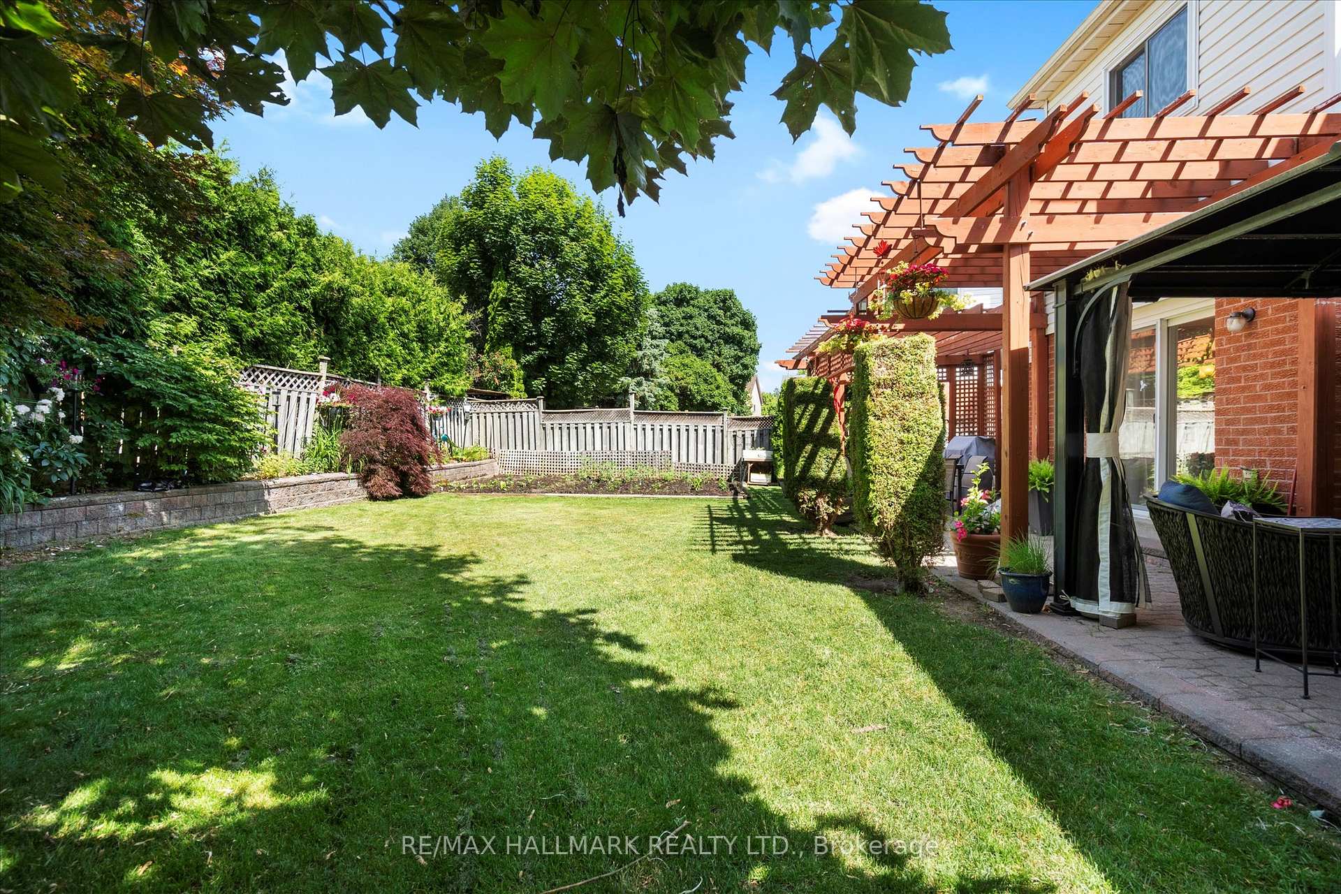 Photo 42 of 83 Lipton Crescent, Whitby, Pringle Creek — HOMEH
