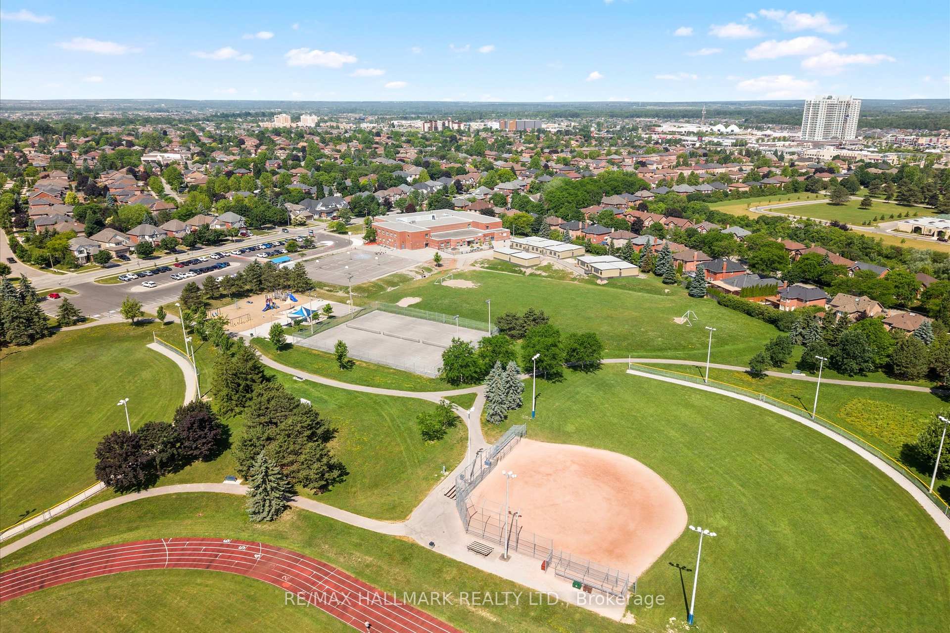 Photo 50 of 83 Lipton Crescent, Whitby, Pringle Creek — HOMEH