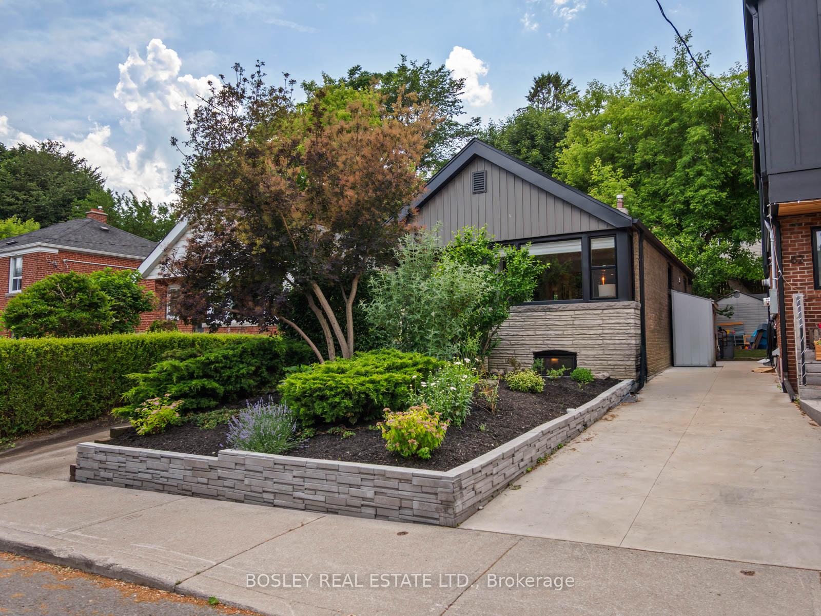 Photo 10 of 60 Glenside Avenue, Toronto, Greenwood-Coxwell — HOMEH