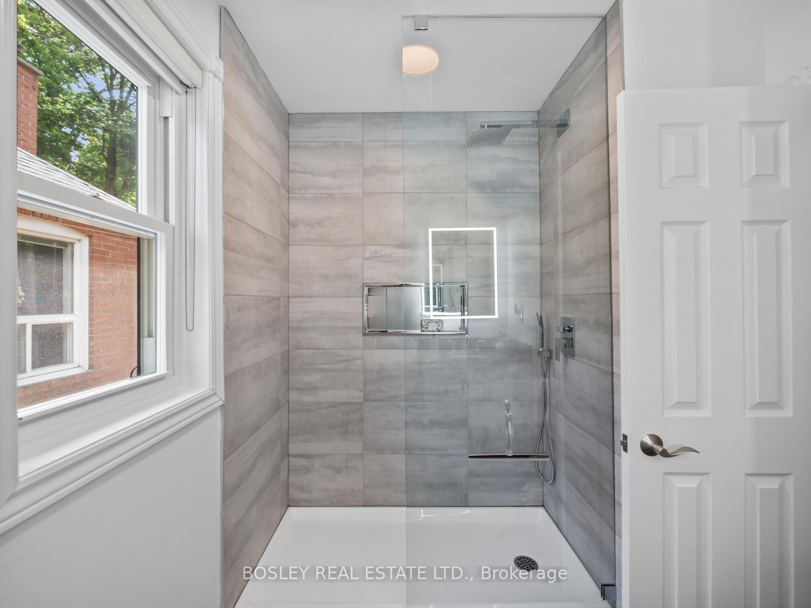 Photo 28 of 60 Glenside Avenue, Toronto, Greenwood-Coxwell — HOMEH