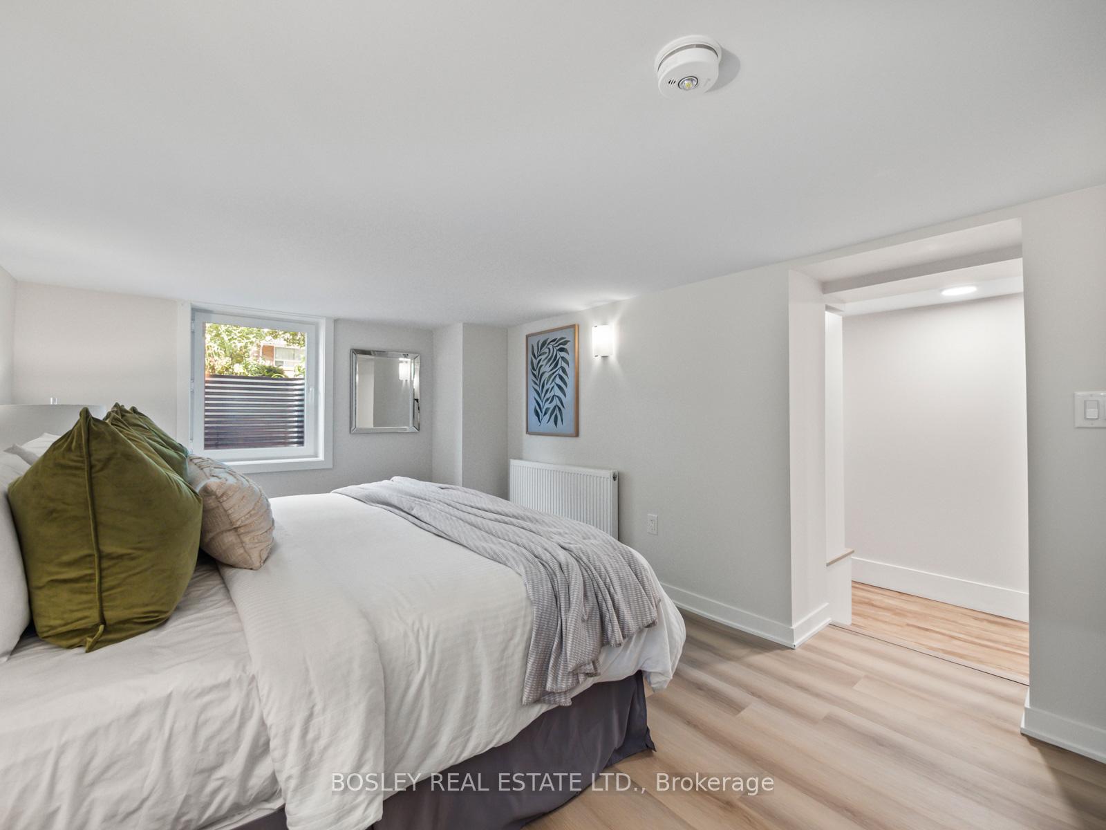Photo 36 of 60 Glenside Avenue, Toronto, Greenwood-Coxwell — HOMEH