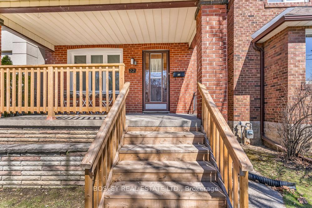 Photo 3 of 22 Woburn Avenue, Toronto, Lawrence Park North — HOMEH
