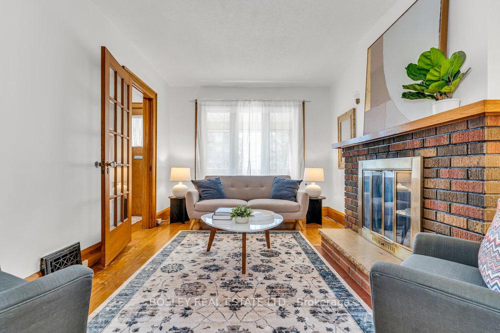 Photo 4 of 22 Woburn Avenue, Toronto, Lawrence Park North — HOMEH
