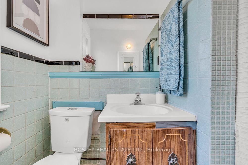 Photo 38 of 22 Woburn Avenue, Toronto, Lawrence Park North — HOMEH