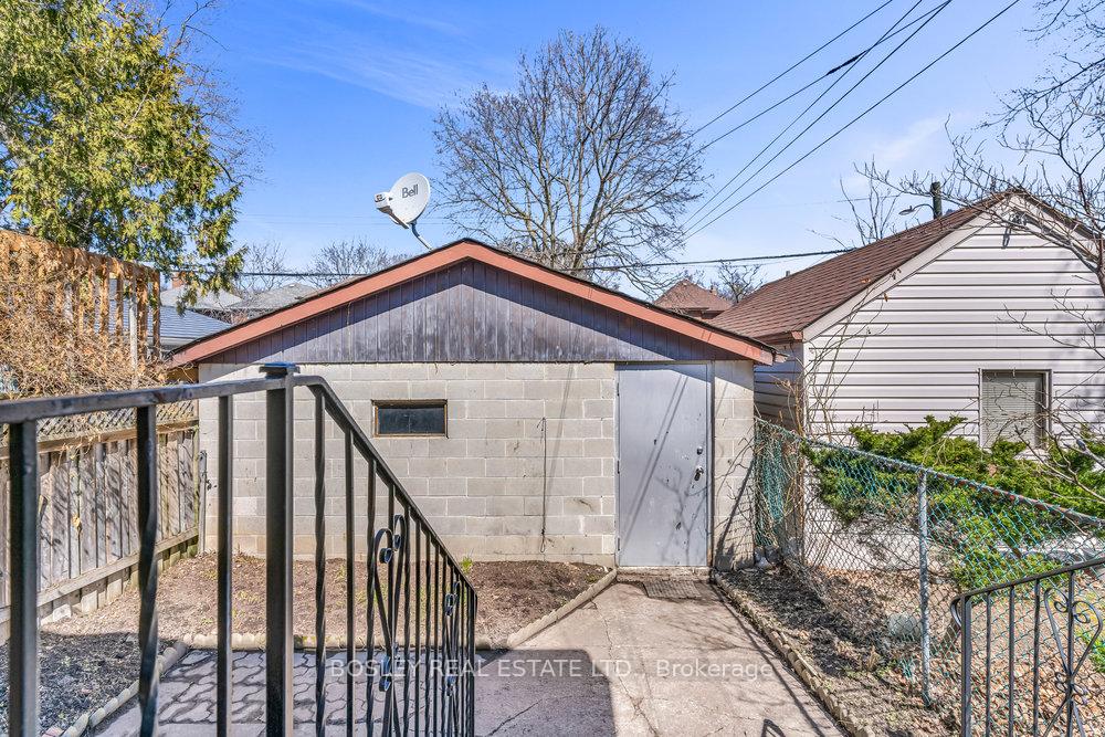 Photo 36 of 22 Woburn Avenue, Toronto, Lawrence Park North — HOMEH