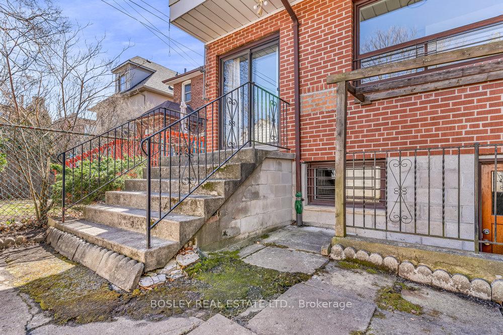 Photo 30 of 22 Woburn Avenue, Toronto, Lawrence Park North — HOMEH