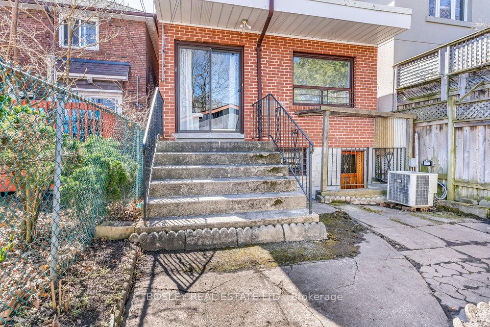 Photo 32 of 22 Woburn Avenue, Toronto, Lawrence Park North — HOMEH