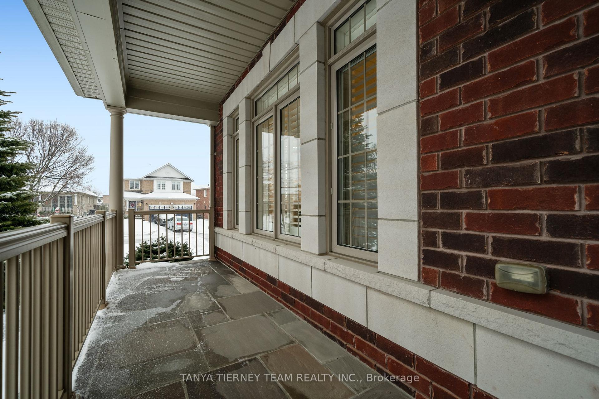 Photo 11 of 6 Lady May Drive, Whitby, Rolling Acres — HOMEH