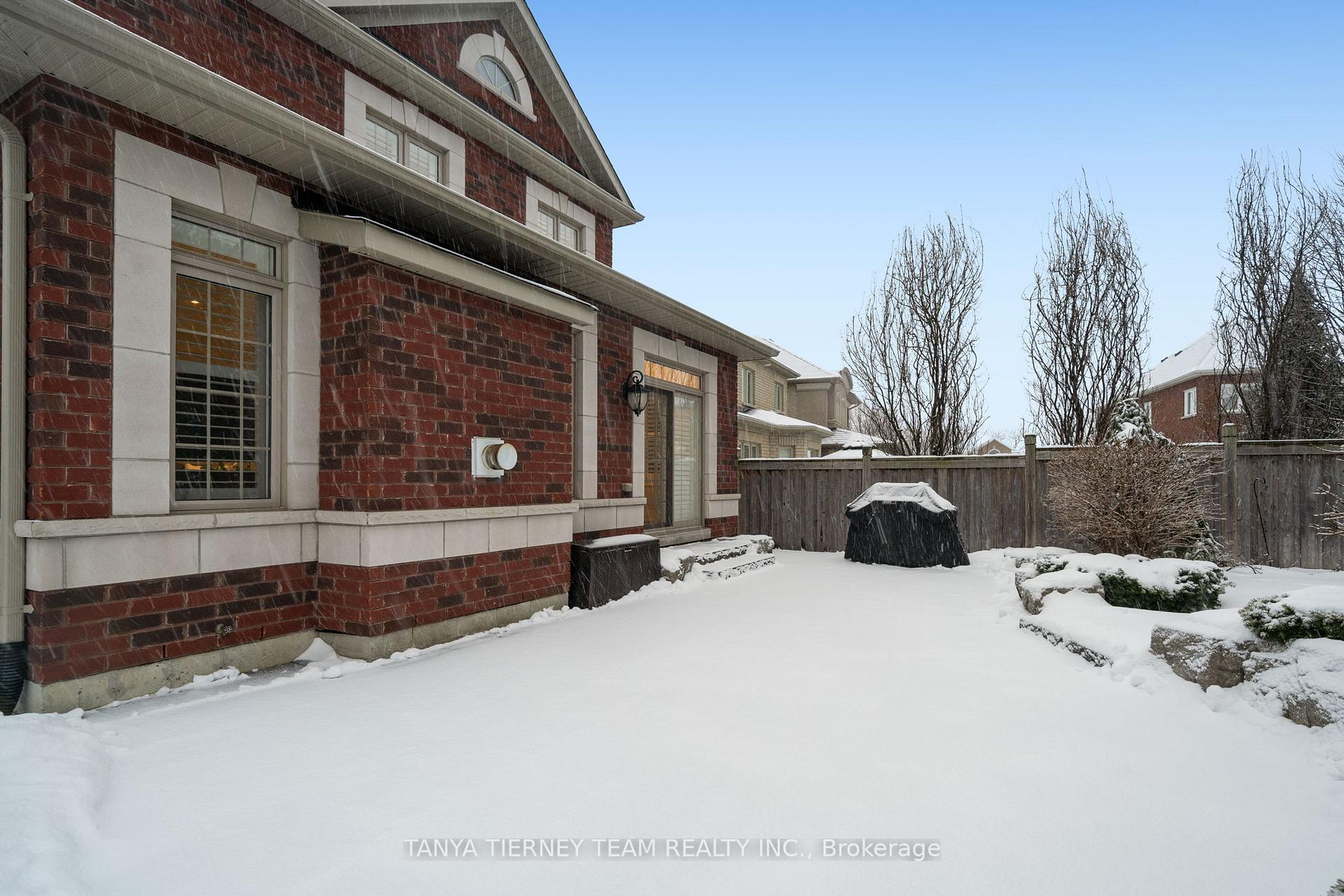 Photo 38 of 6 Lady May Drive, Whitby, Rolling Acres — HOMEH