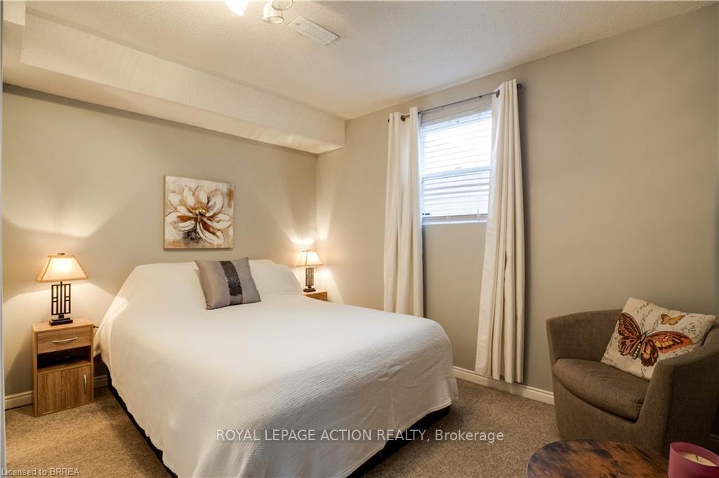 Photo 24 of 45 Skylark Road, Brantford — HOMEH