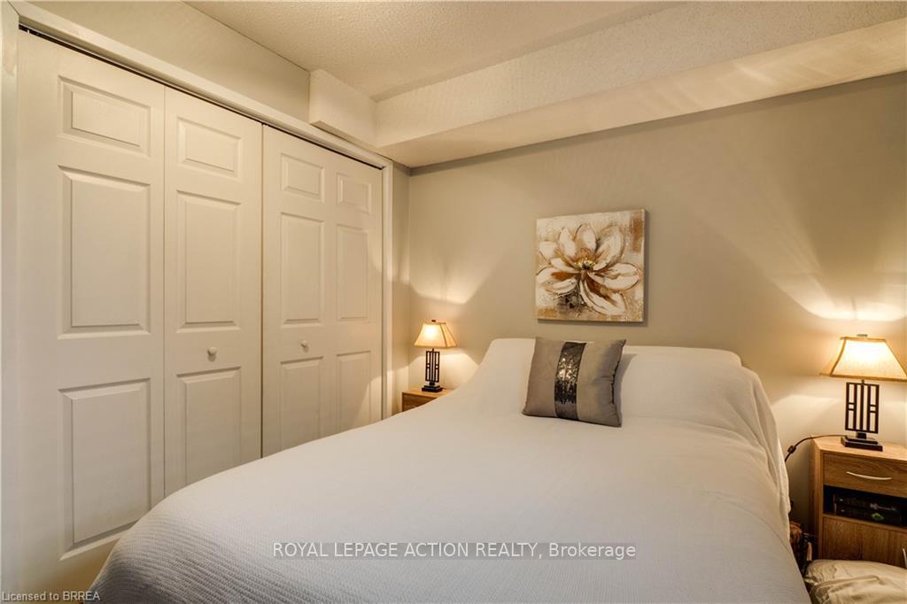 Photo 25 of 45 Skylark Road, Brantford — HOMEH
