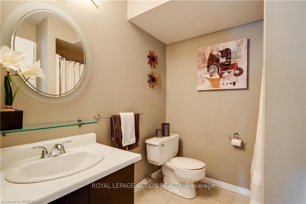 Photo 21 of 45 Skylark Road, Brantford — HOMEH