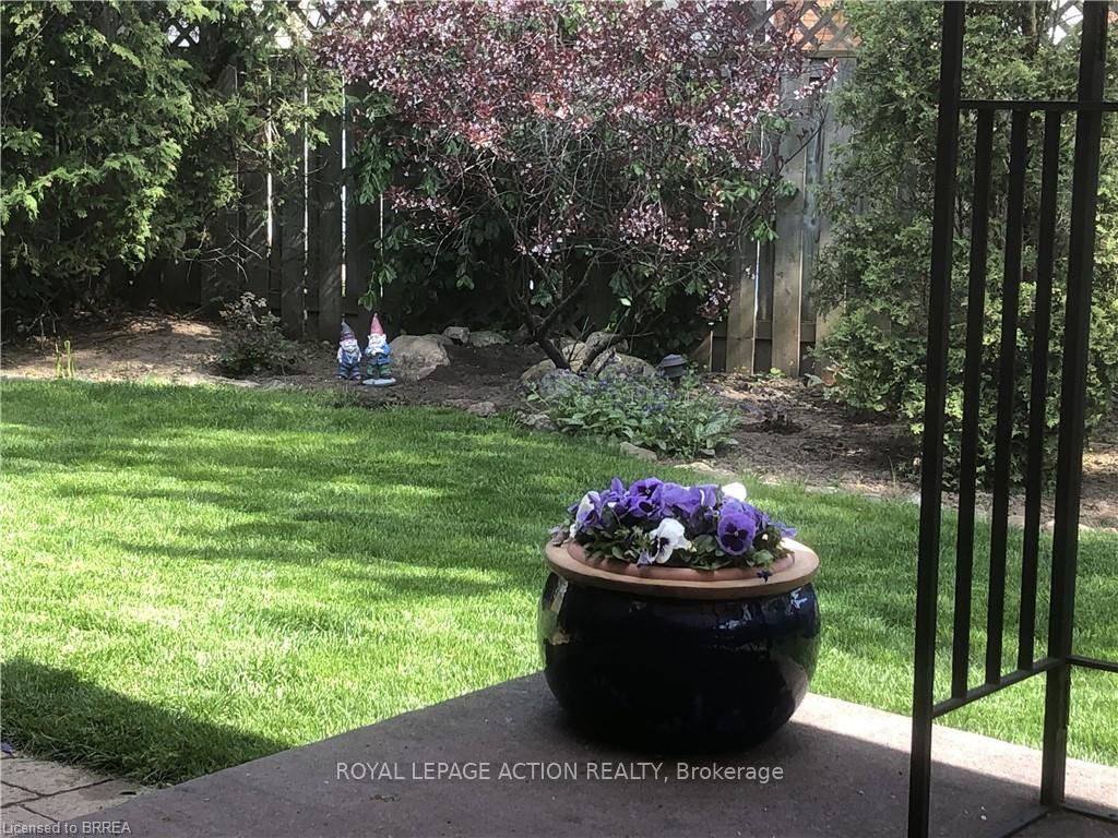Photo 28 of 45 Skylark Road, Brantford — HOMEH