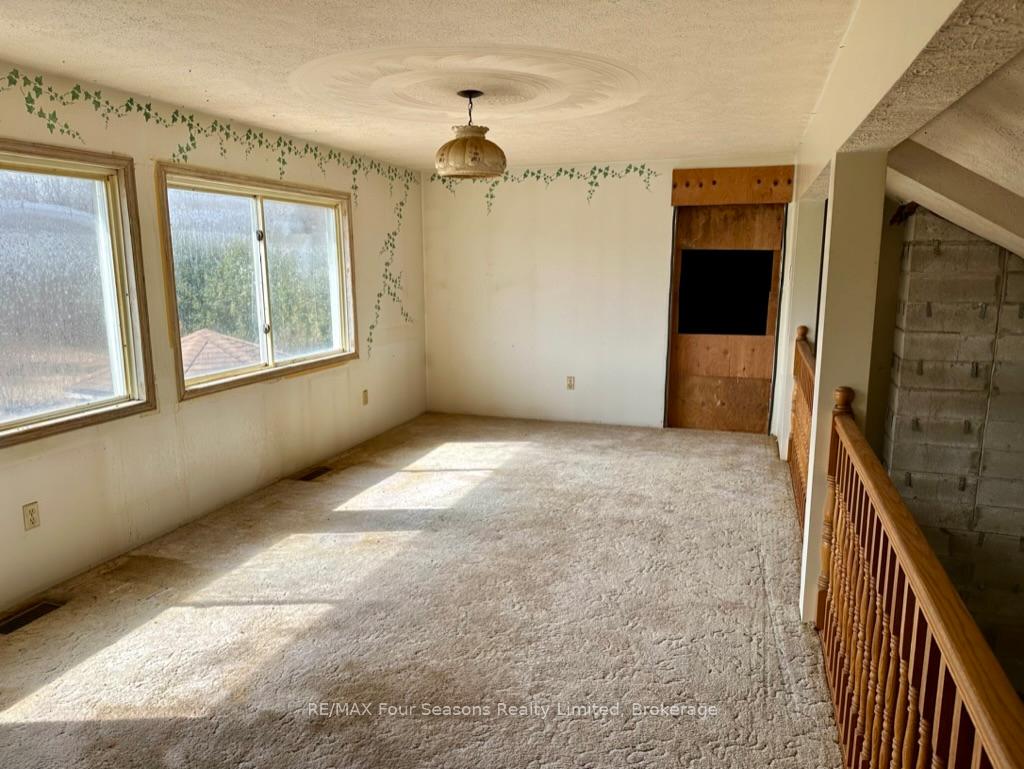 Photo 5 of 5633 County Road 9, Clearview, Rural Clearview — HOMEH