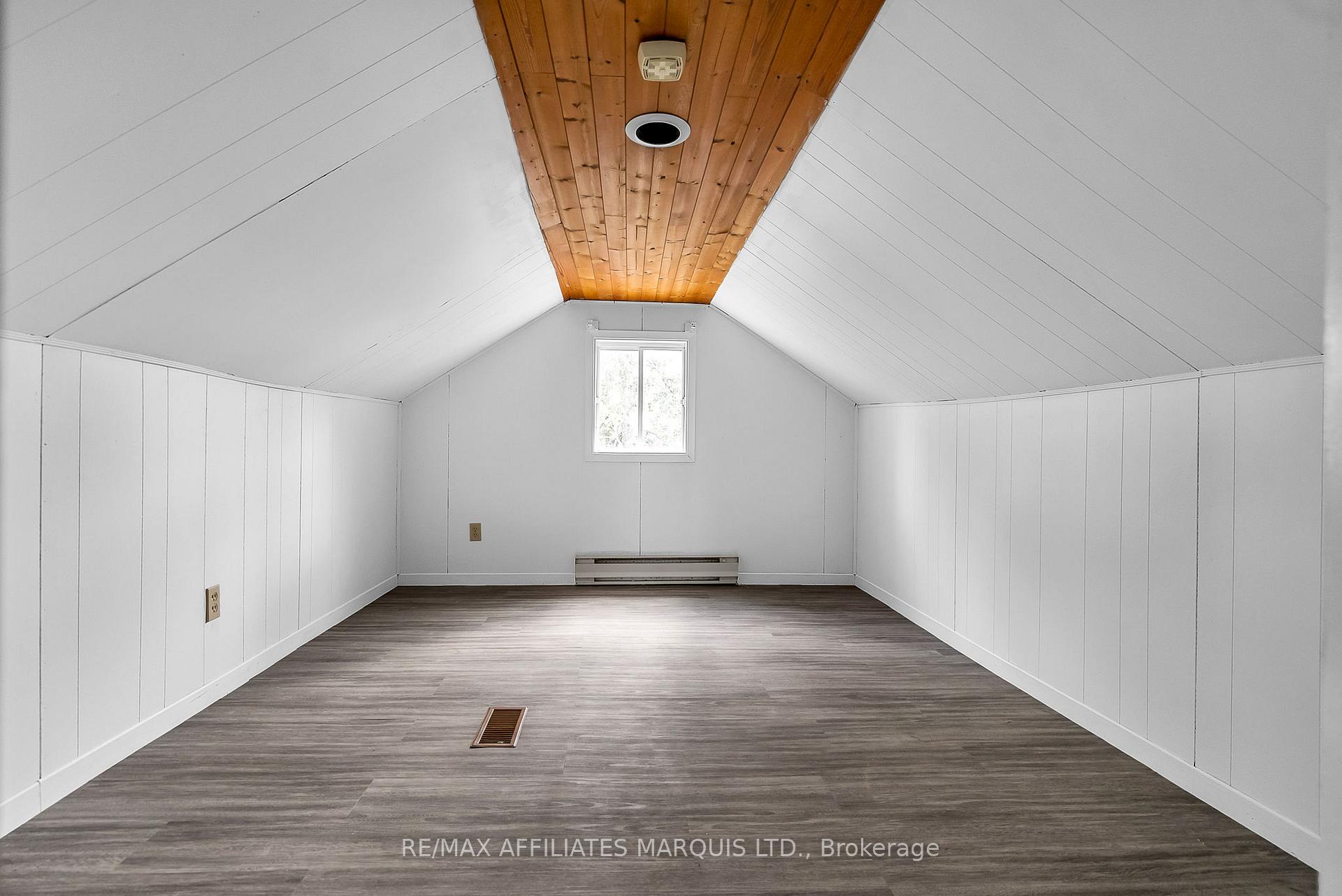 Photo 3 of 432 Eighth St Street E, Cornwall — HOMEH