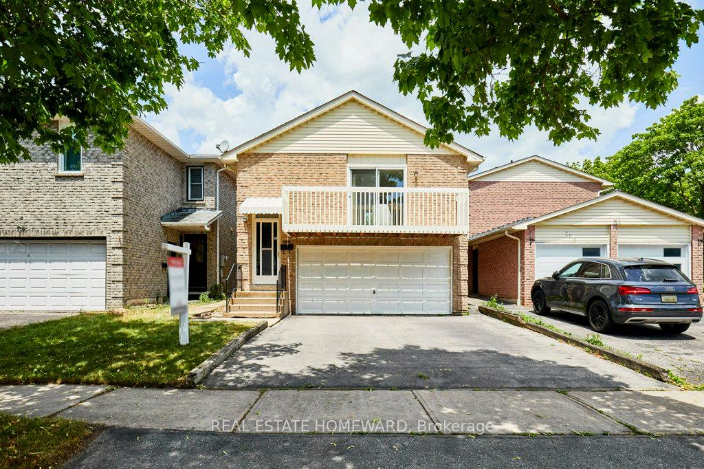 Photo 1 of 704 Abingdon Court, Pickering, West Shore — HOMEH