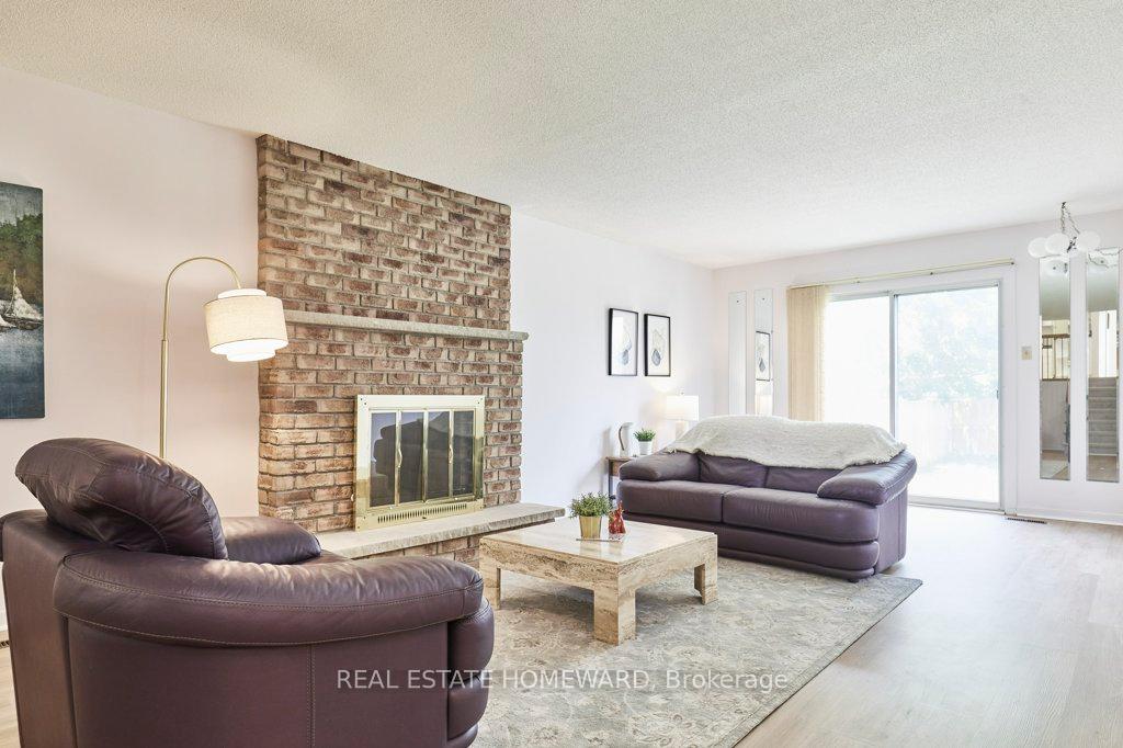 Photo 19 of 704 Abingdon Court, Pickering, West Shore — HOMEH