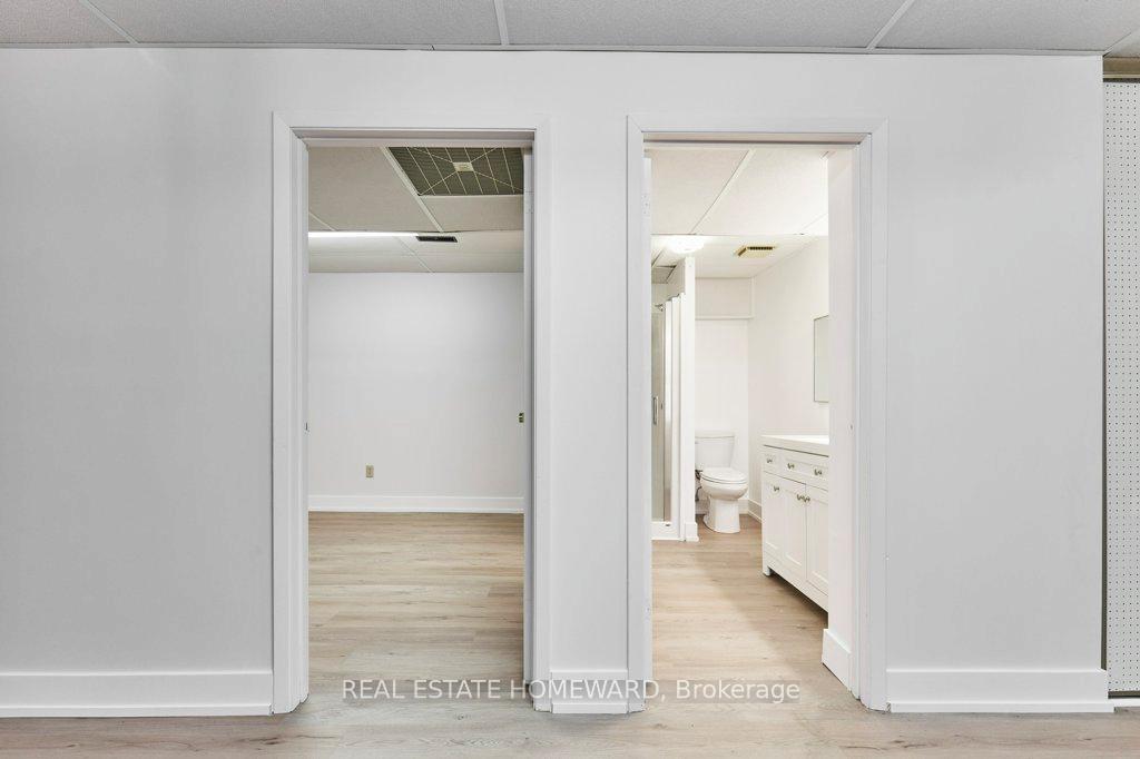 Photo 12 of 704 Abingdon Court, Pickering, West Shore — HOMEH