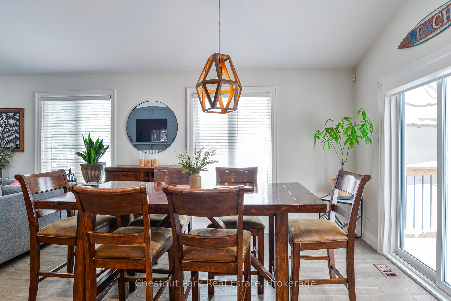 Photo 4 of 101 Forest Glen Drive, Gravenhurst, Muskoka (S) — HOMEH