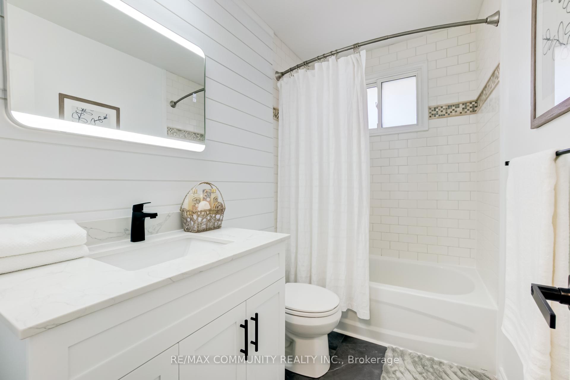 Photo 16 of 400 Maplewood Drive, Oshawa, O'Neill — HOMEH