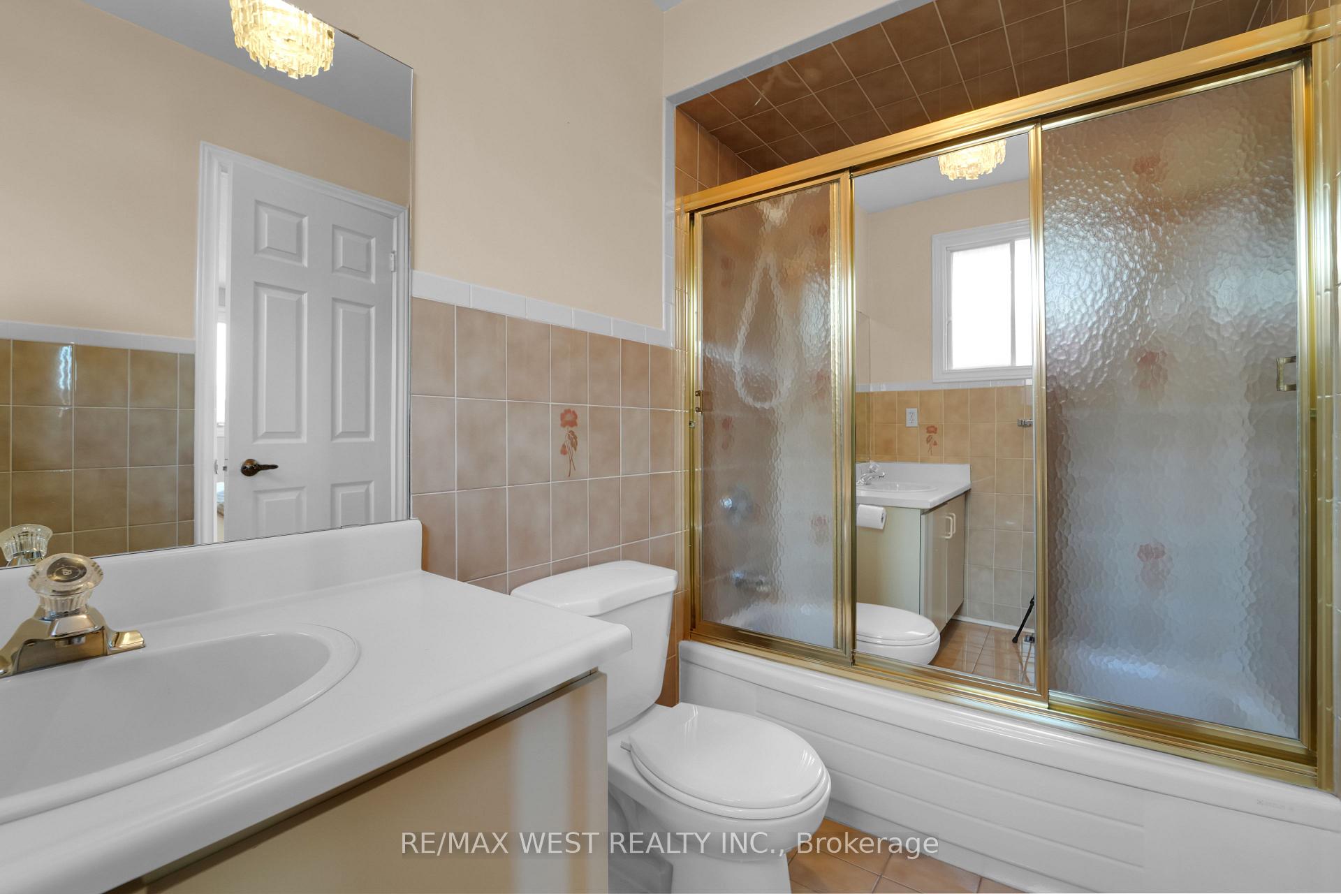 Photo 22 of 15 Jackman Crescent, Vaughan, West Woodbridge — HOMEH