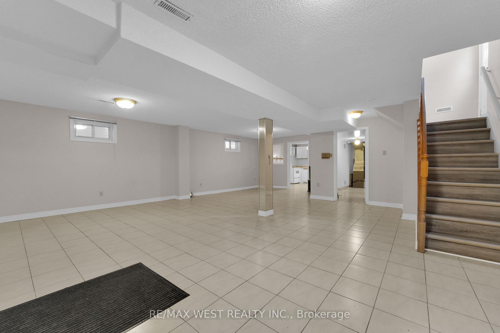 Photo 36 of 15 Jackman Crescent, Vaughan, West Woodbridge — HOMEH