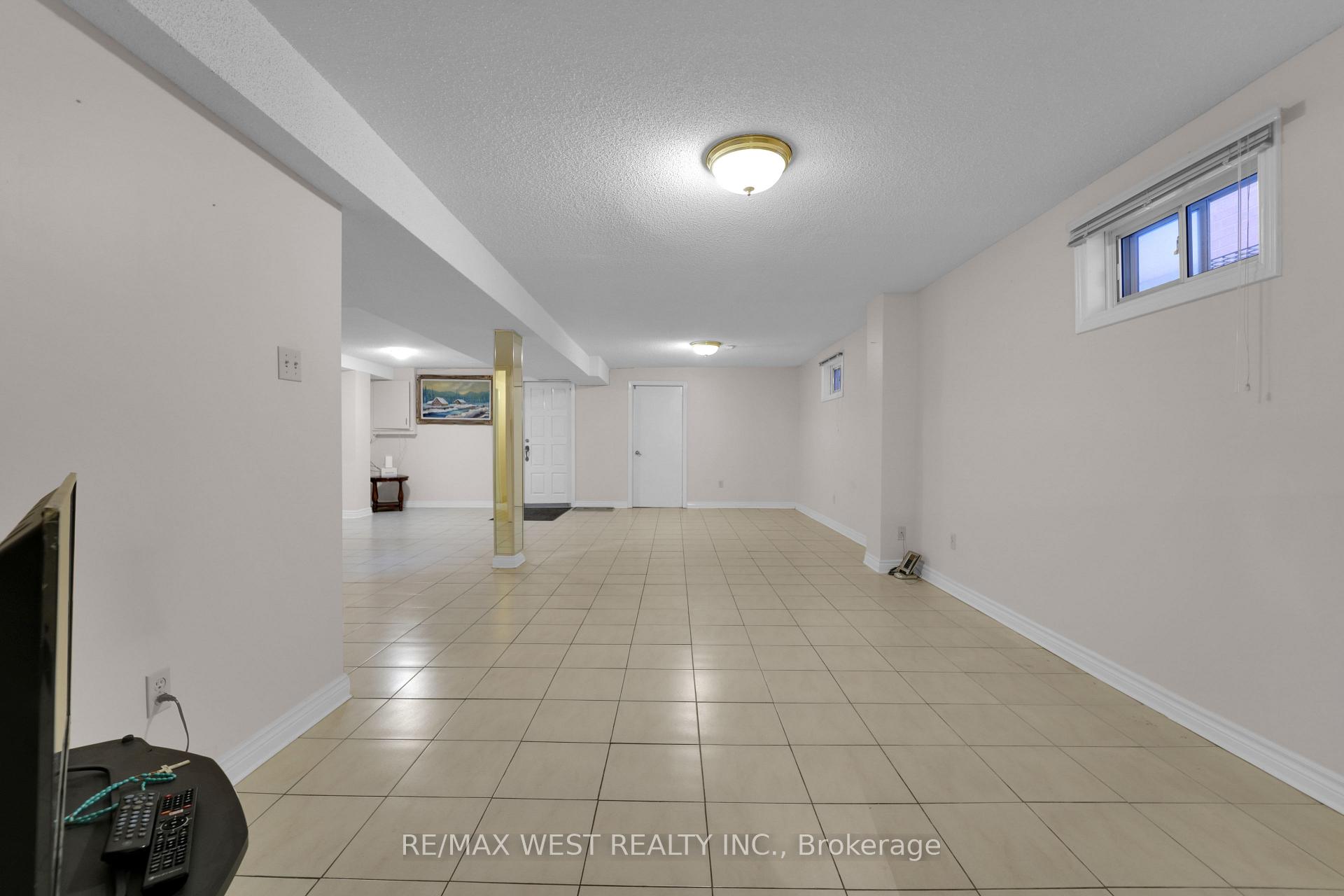 Photo 41 of 15 Jackman Crescent, Vaughan, West Woodbridge — HOMEH
