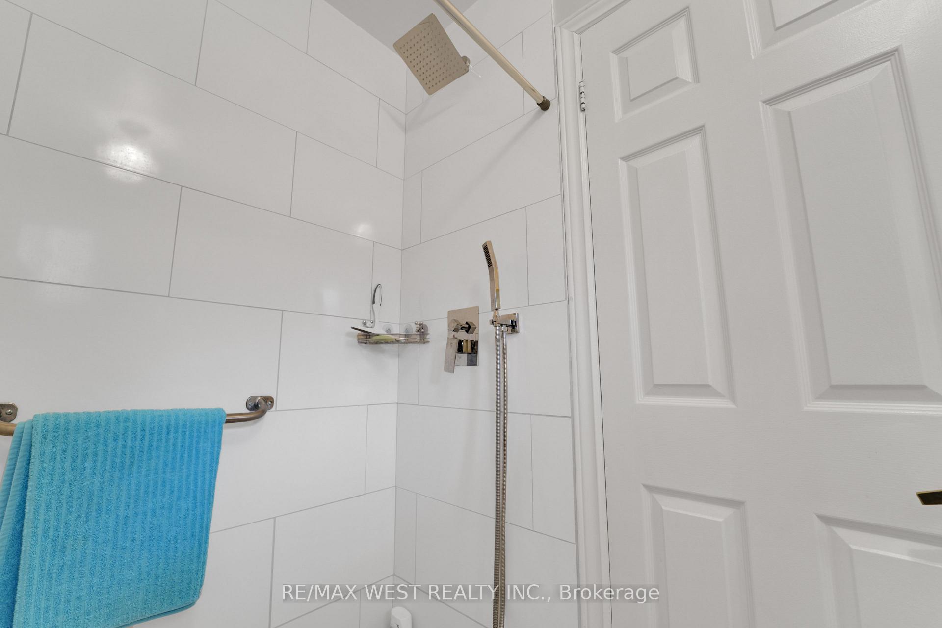 Photo 45 of 15 Jackman Crescent, Vaughan, West Woodbridge — HOMEH