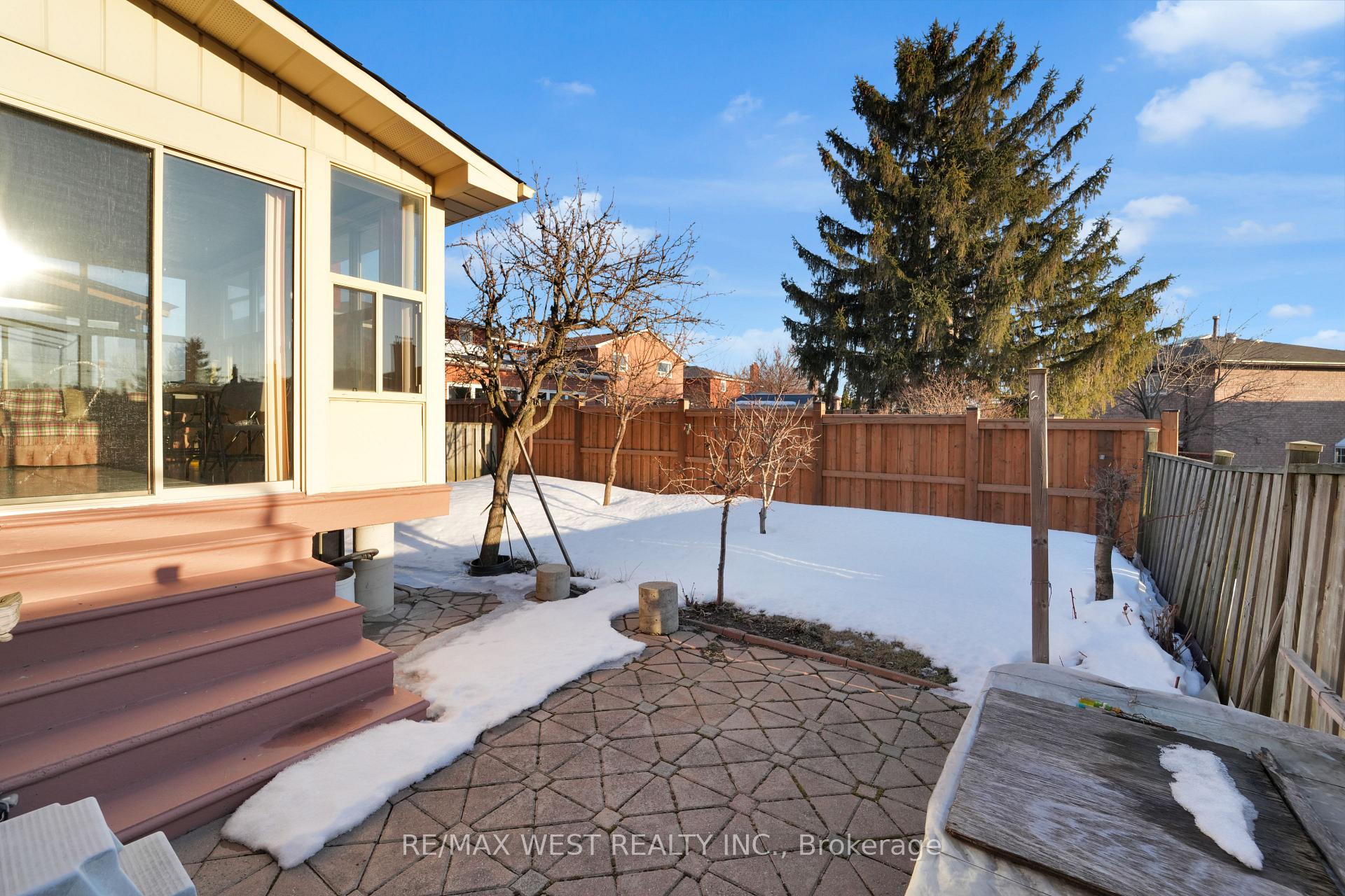 Photo 47 of 15 Jackman Crescent, Vaughan, West Woodbridge — HOMEH