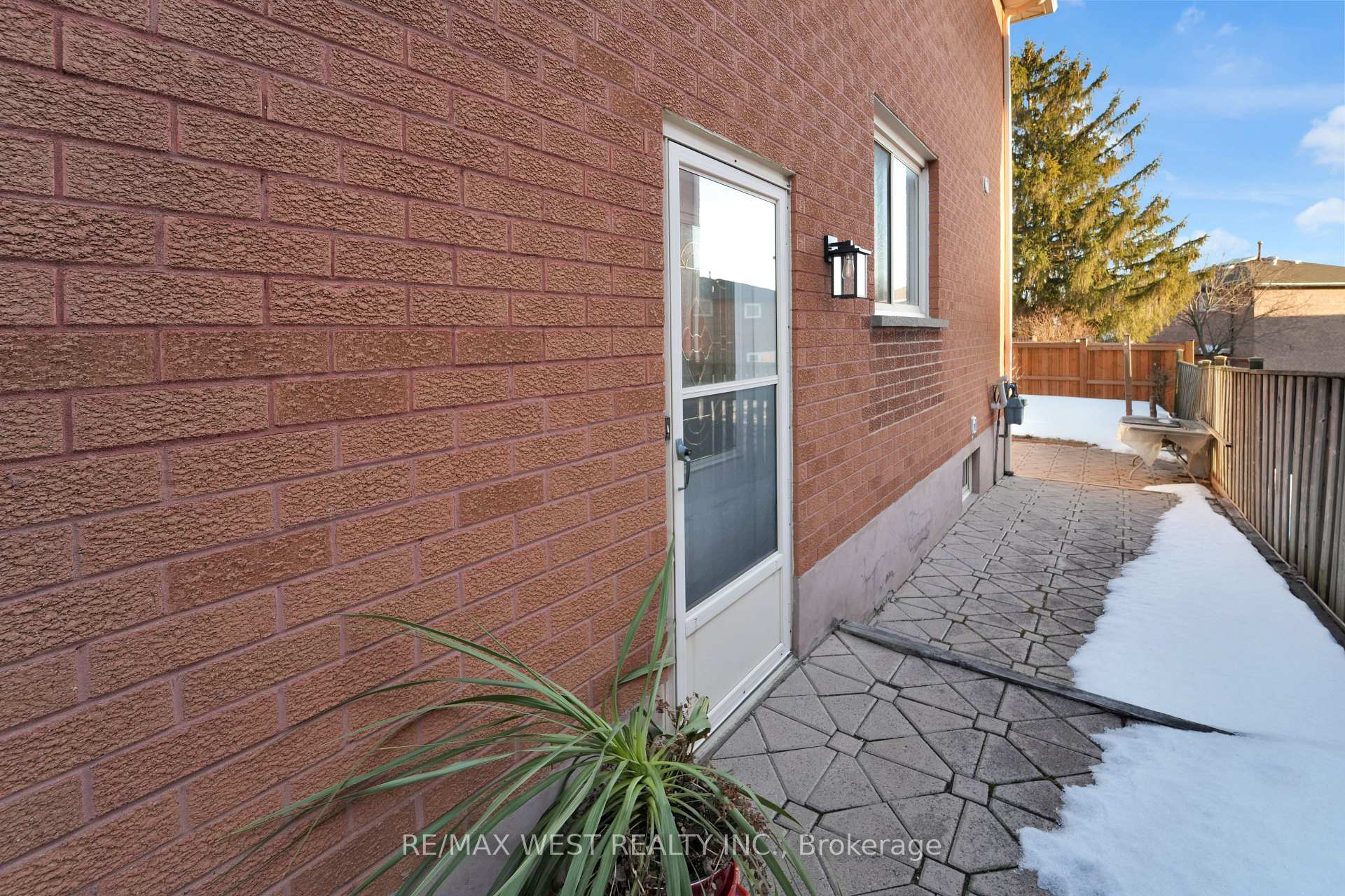 Photo 49 of 15 Jackman Crescent, Vaughan, West Woodbridge — HOMEH