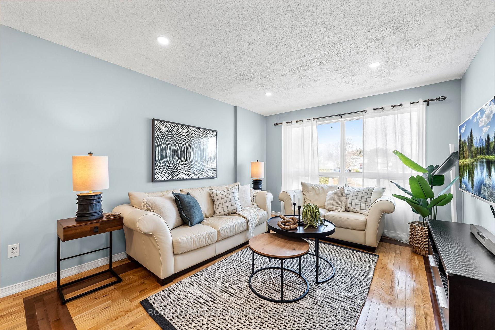 Photo 10 of 23 Ballantine Street, Cobourg — HOMEH