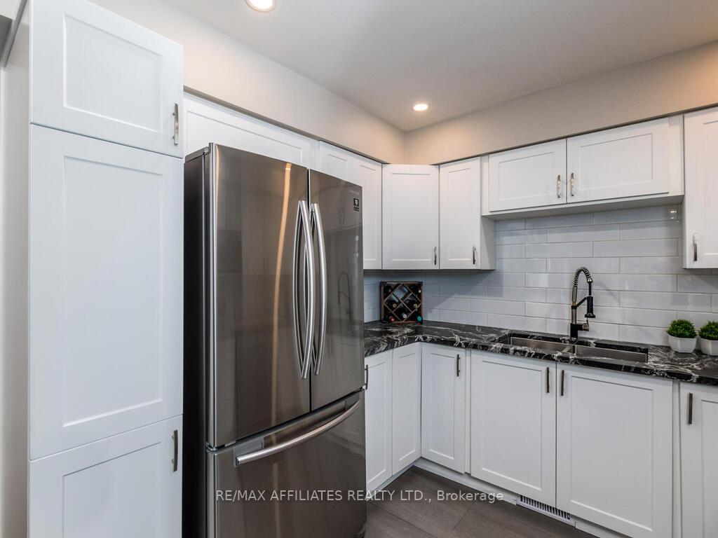 Photo 26 of 60 Royal Oak Court, Ottawa, Hunt Club Park/Greenboro — HOMEH
