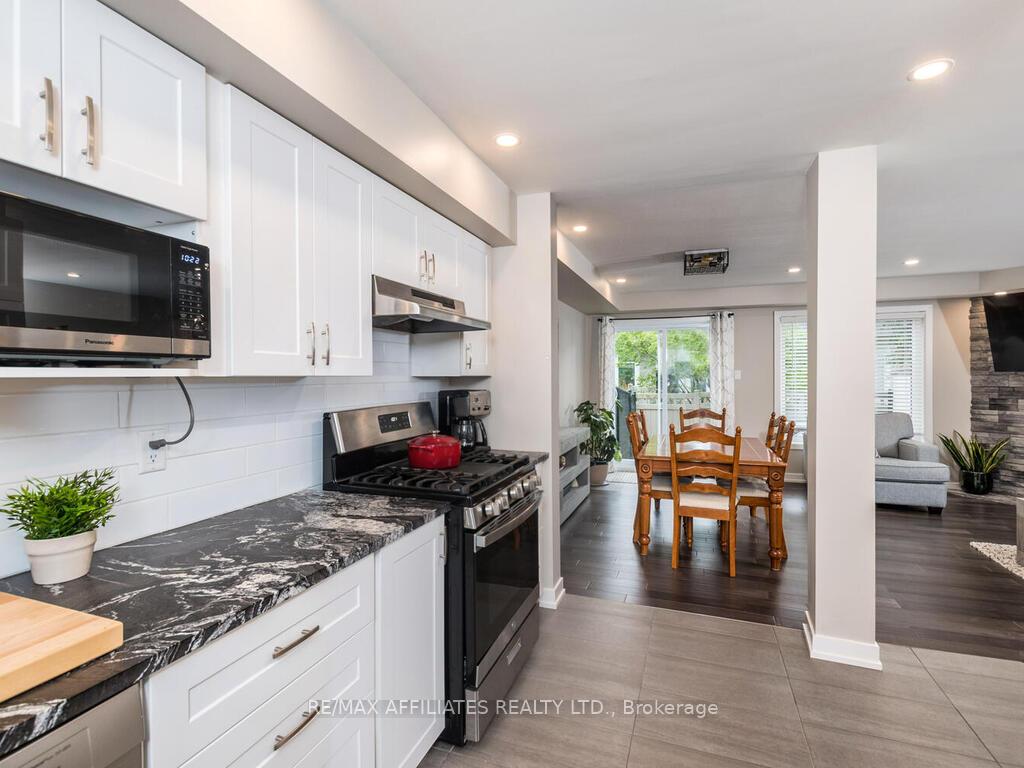 Photo 8 of 60 Royal Oak Court, Ottawa, Hunt Club Park/Greenboro — HOMEH