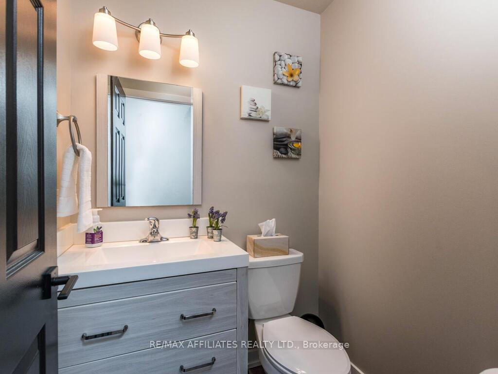 Photo 22 of 60 Royal Oak Court, Ottawa, Hunt Club Park/Greenboro — HOMEH