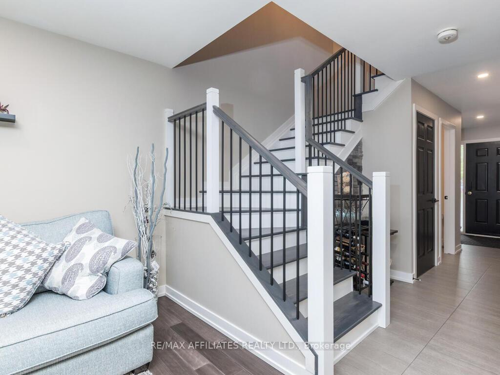 Photo 23 of 60 Royal Oak Court, Ottawa, Hunt Club Park/Greenboro — HOMEH
