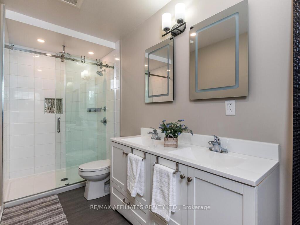 Photo 29 of 60 Royal Oak Court, Ottawa, Hunt Club Park/Greenboro — HOMEH