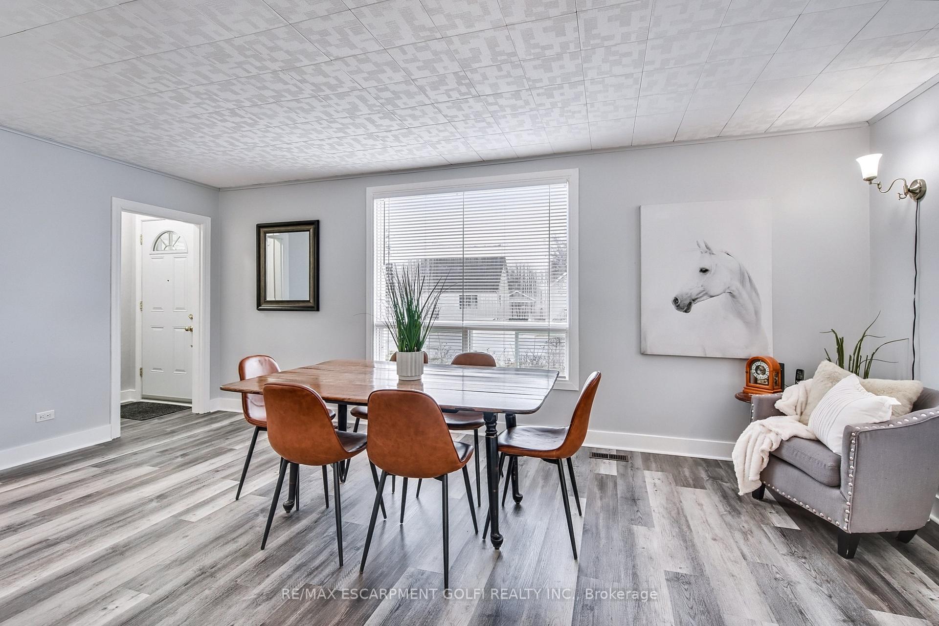 Photo 4 of 119 Park Avenue W, Haldimand, Dunnville — HOMEH