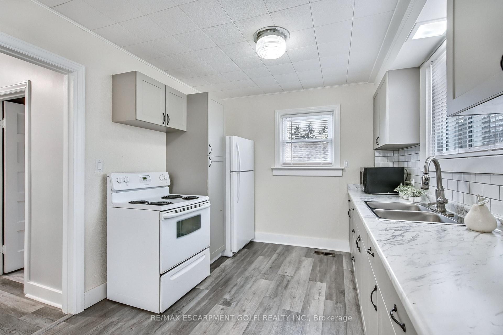 Photo 9 of 119 Park Avenue W, Haldimand, Dunnville — HOMEH