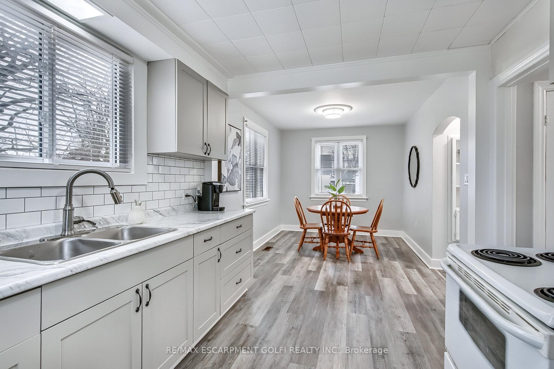 Photo 15 of 119 Park Avenue W, Haldimand, Dunnville — HOMEH