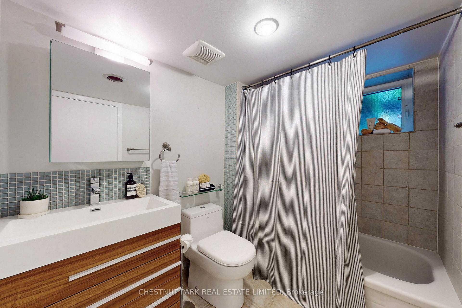 Photo 31 of 1065 Logan Avenue, Toronto, Broadview North — HOMEH