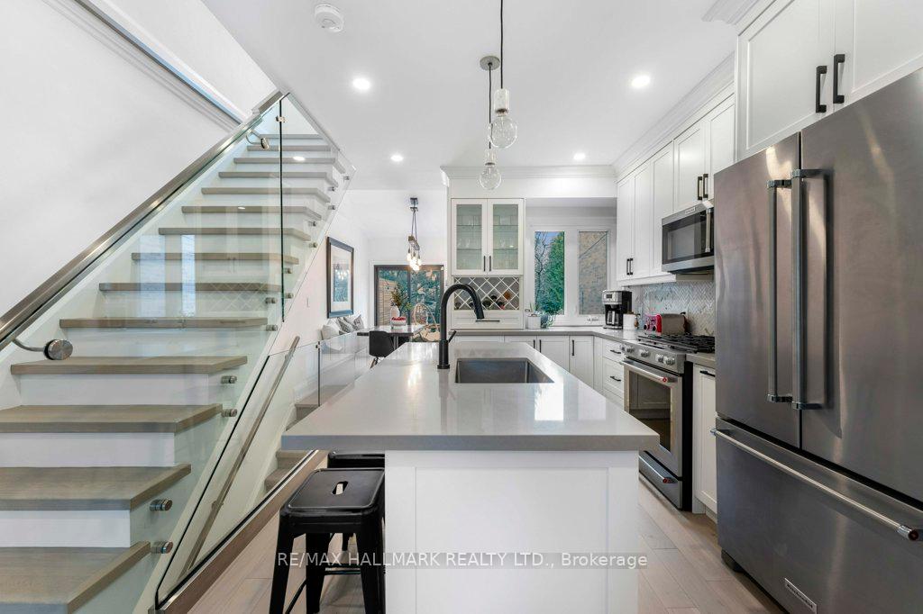 Photo 9 of 288 Forman Avenue, Toronto, Mount Pleasant East — HOMEH