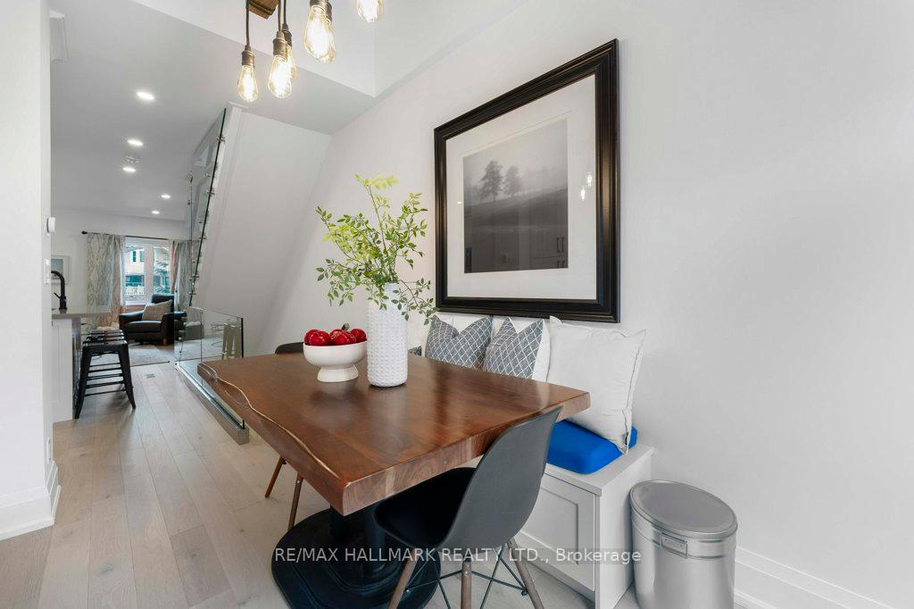 Photo 13 of 288 Forman Avenue, Toronto, Mount Pleasant East — HOMEH