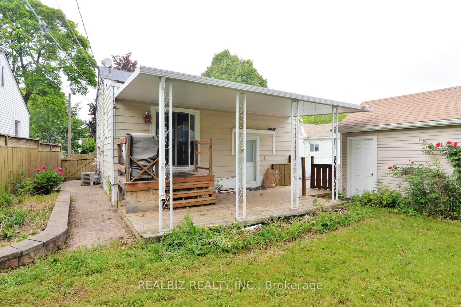 Photo 36 of 15 Oak Street, Ajax, Central — HOMEH
