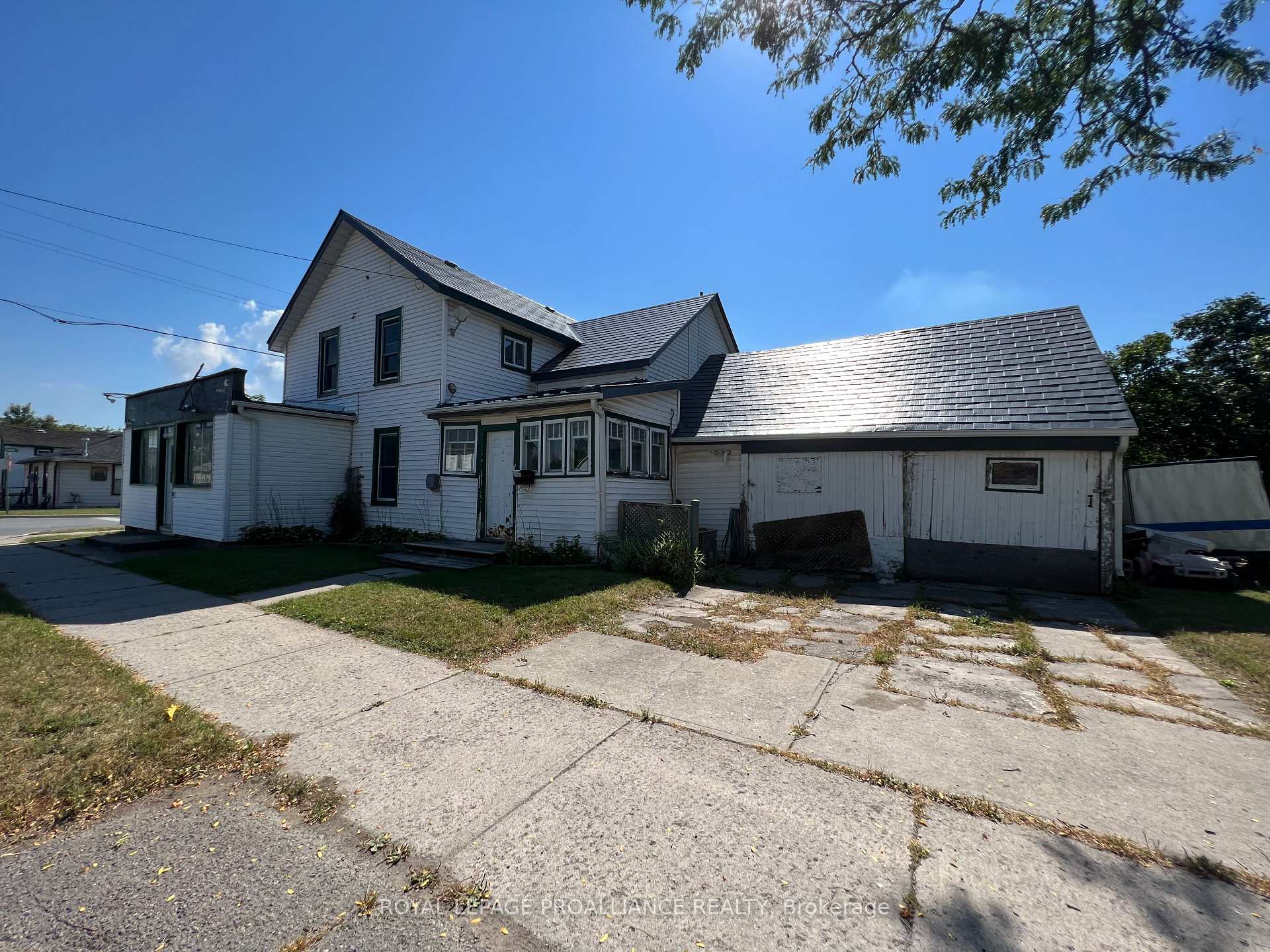 Photo 1 of 76 John Street S, Belleville, Belleville Ward — HOMEH